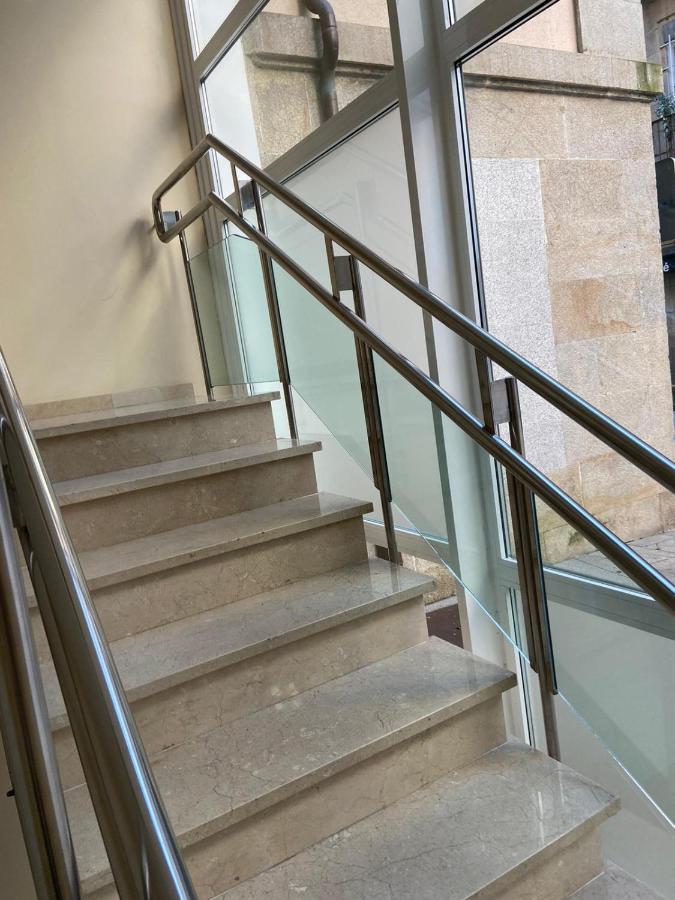 Estudio Parking Centro Puerta Del Sol فيجو المظهر الخارجي الصورة