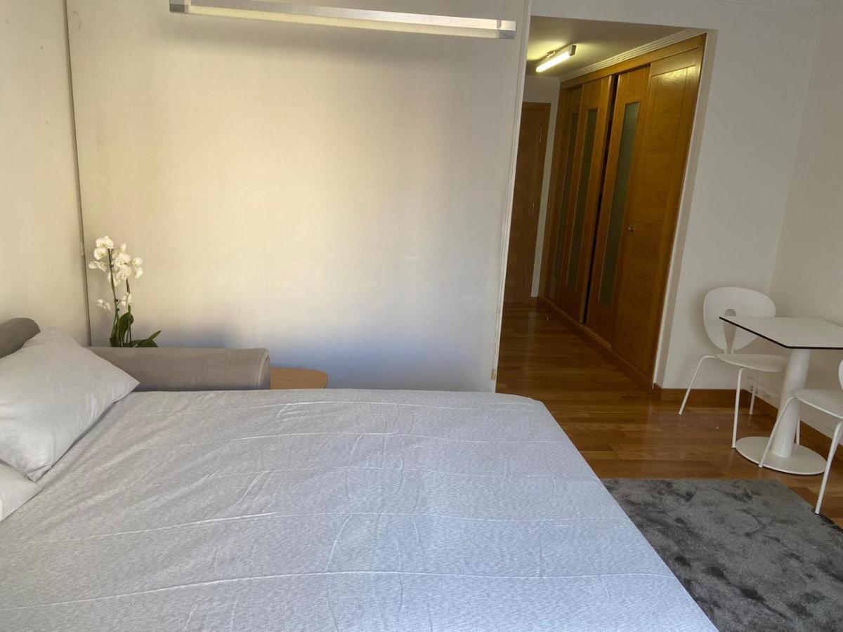 Estudio Parking Centro Puerta Del Sol فيجو المظهر الخارجي الصورة